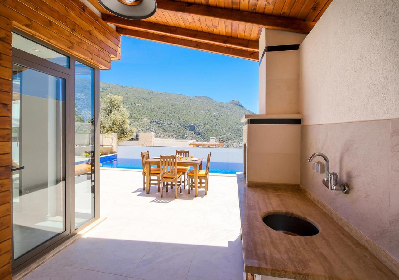 Villa 3 Sleeps 4 Isolated Honeymoon-Villa Lale Uzumlu  エクステリア 写真