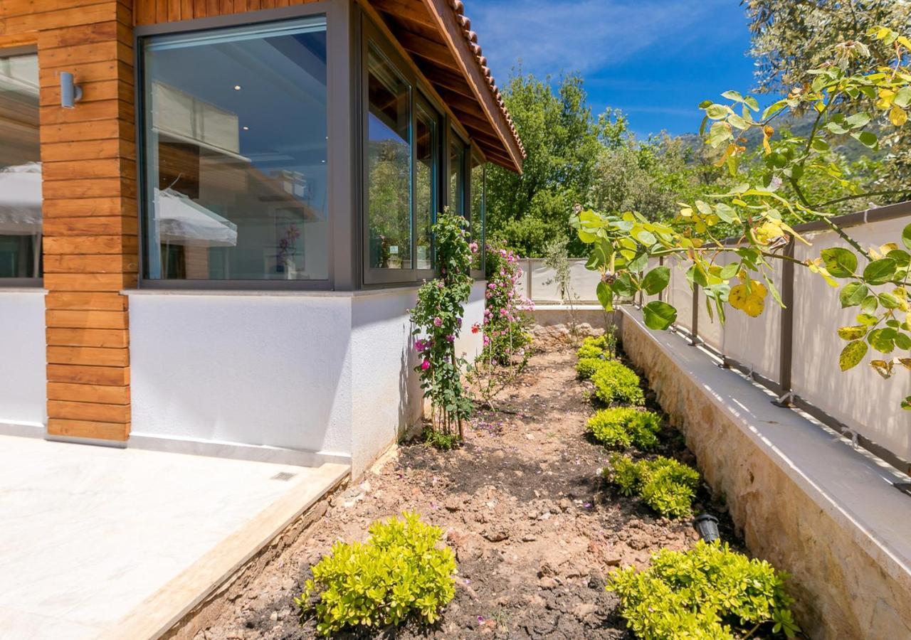 Villa 3 Sleeps 4 Isolated Honeymoon-Villa Lale Uzumlu  エクステリア 写真