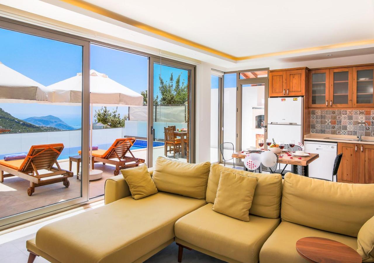 Villa 3 Sleeps 4 Isolated Honeymoon-Villa Lale Uzumlu  エクステリア 写真